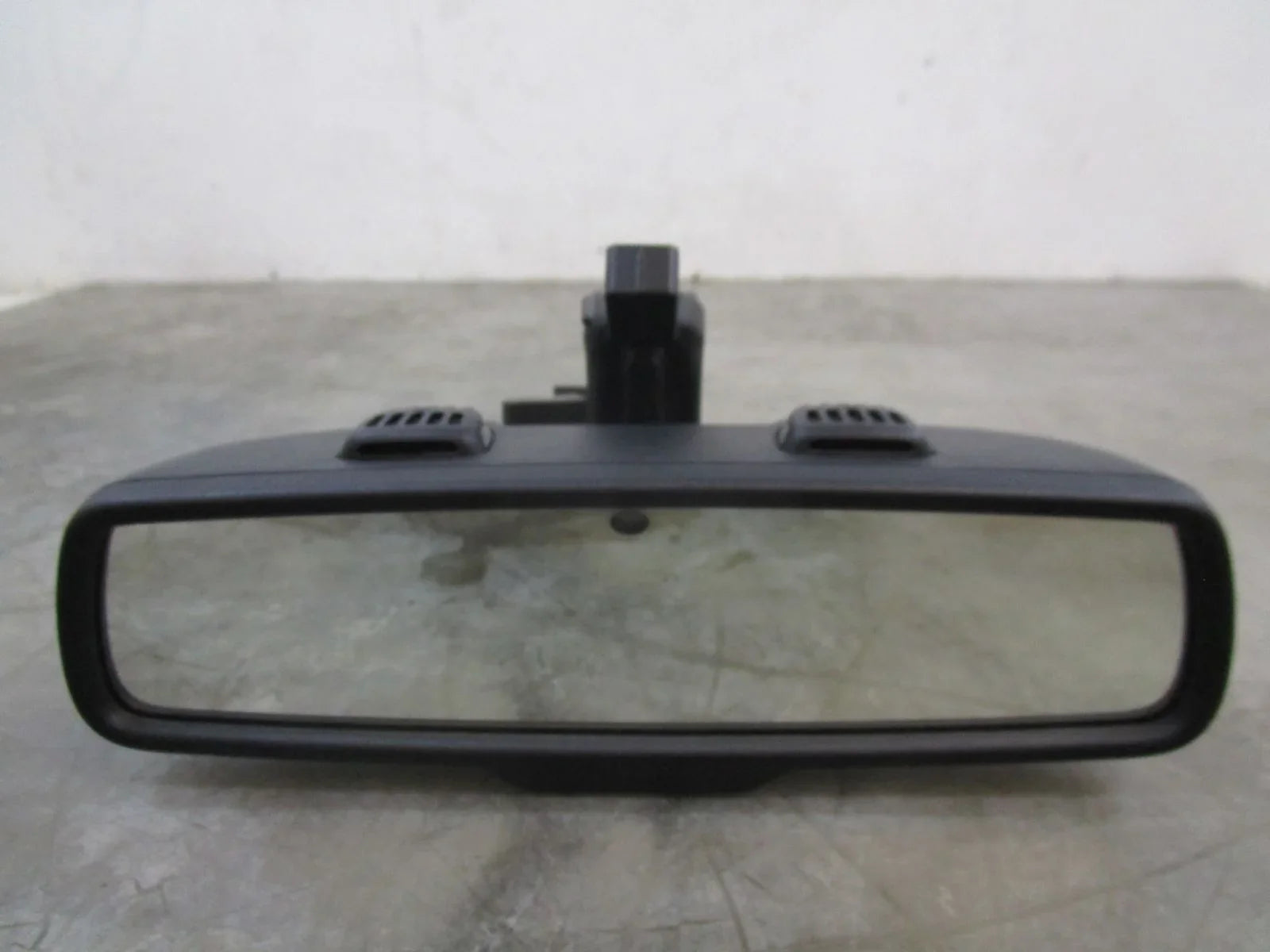 Pre-Owned 14 15 16 2014-2016 Dodge Ram 1500 Rear View Mirror W/ Automatic Dimming OEM (Good)