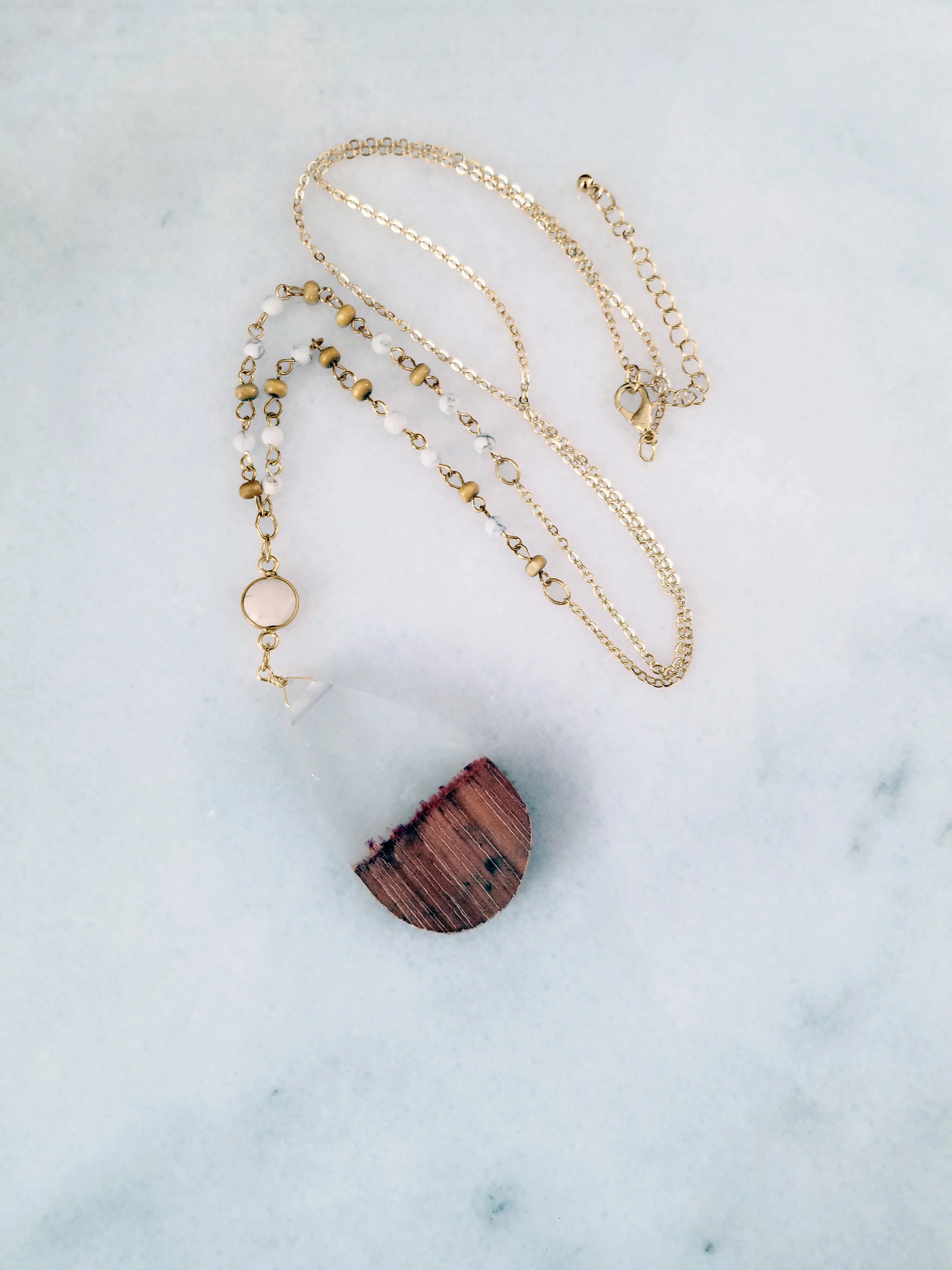 Blue Box Boutique Inc Clear Resin Wood Pendant Beaded Chain Necklace for Women, Tenes | Wood Anniversary Gift