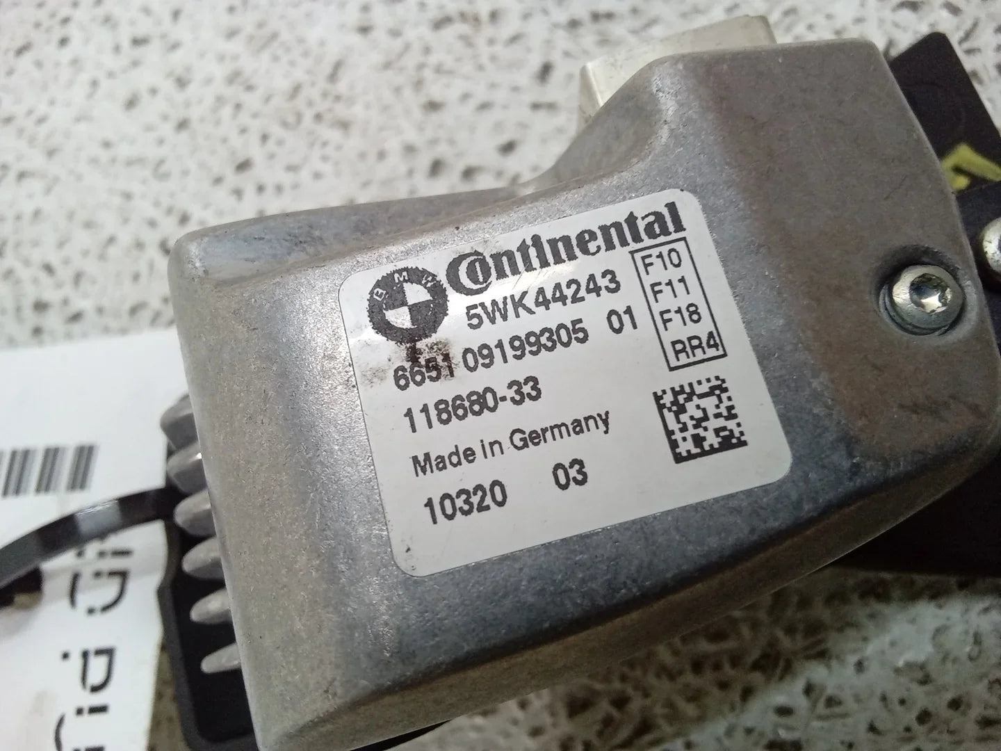 Pre-Owned 2011 BMW 550i Front Windshield Lane Departure Warning Camera 665109199305 OEM (Good)