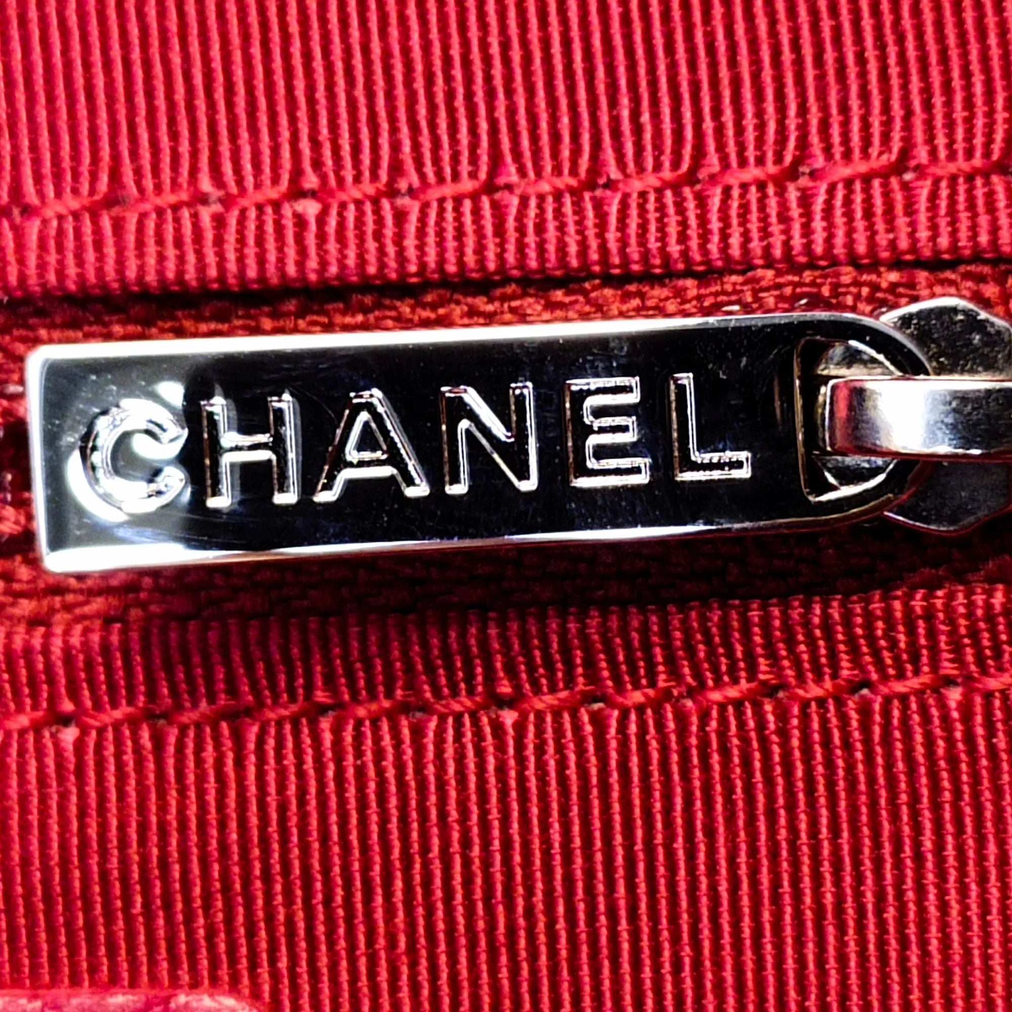 Pre-Owned Authenticated Chanel Medium Gabrielle Hobo Lambskin Leather Gold Shoulder Bag Unisex (Good)