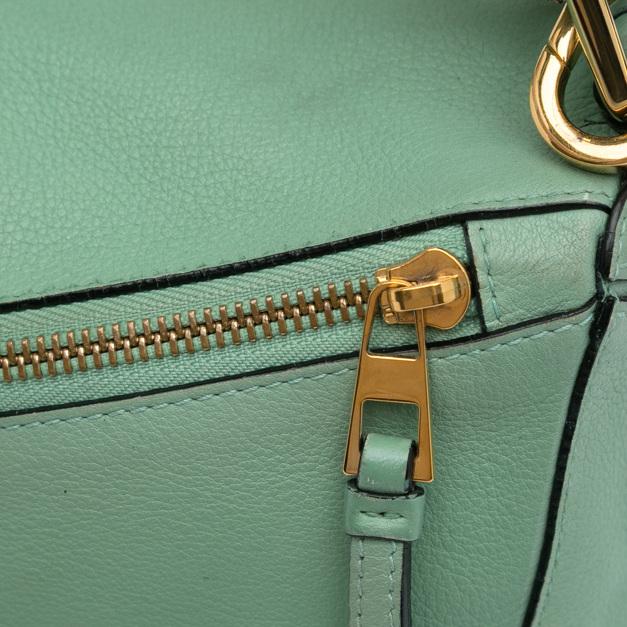 Pre-Owned Authenticated LOEWE Medium Puzzle Satchel Calf Leather Green Unisex (Good)