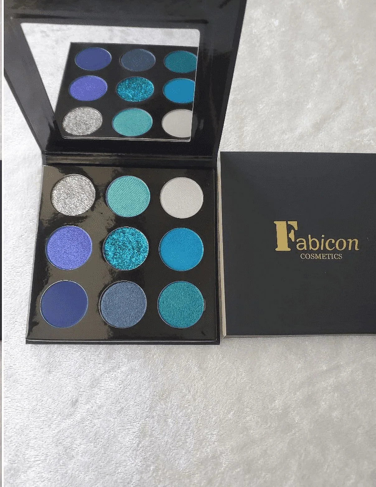 Fab Icon Expert Wear 9 Colors Blue Moon Eyeshadow Palette