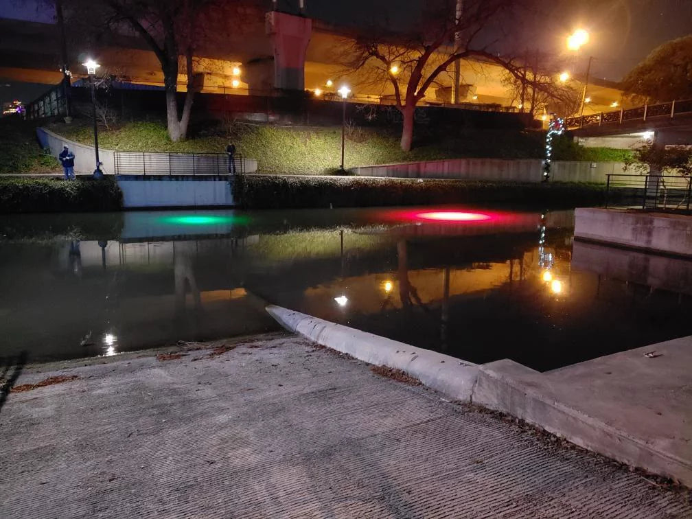 Multi-Color Color Changing LED Dock-7500 Fluid Fishing Light with Remote Control