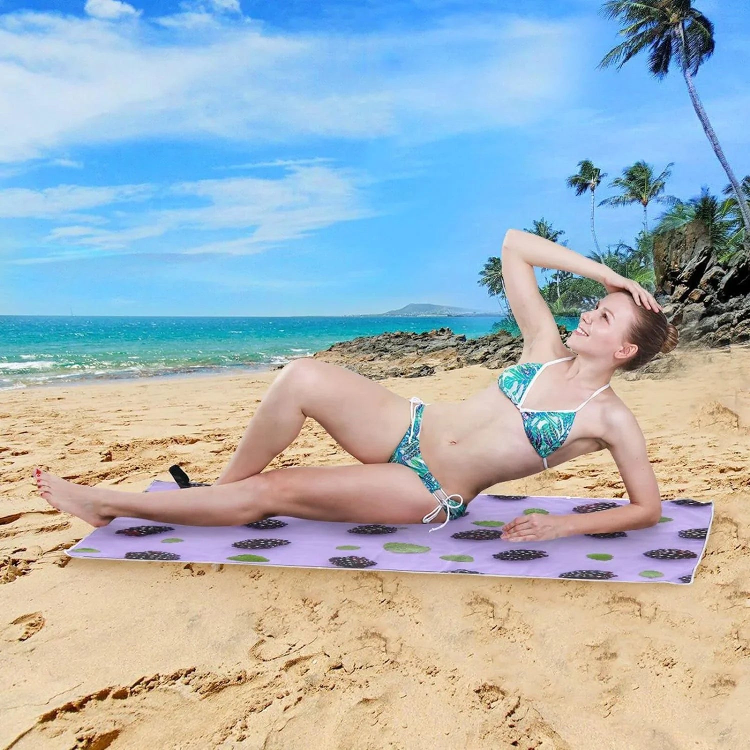 Bestwell BlackBerry Beach Towel - Lightweight Compact Oversized Travel Towels - Super Absorbent Quick Dry Towel for Swimming Camping Holiday（416）