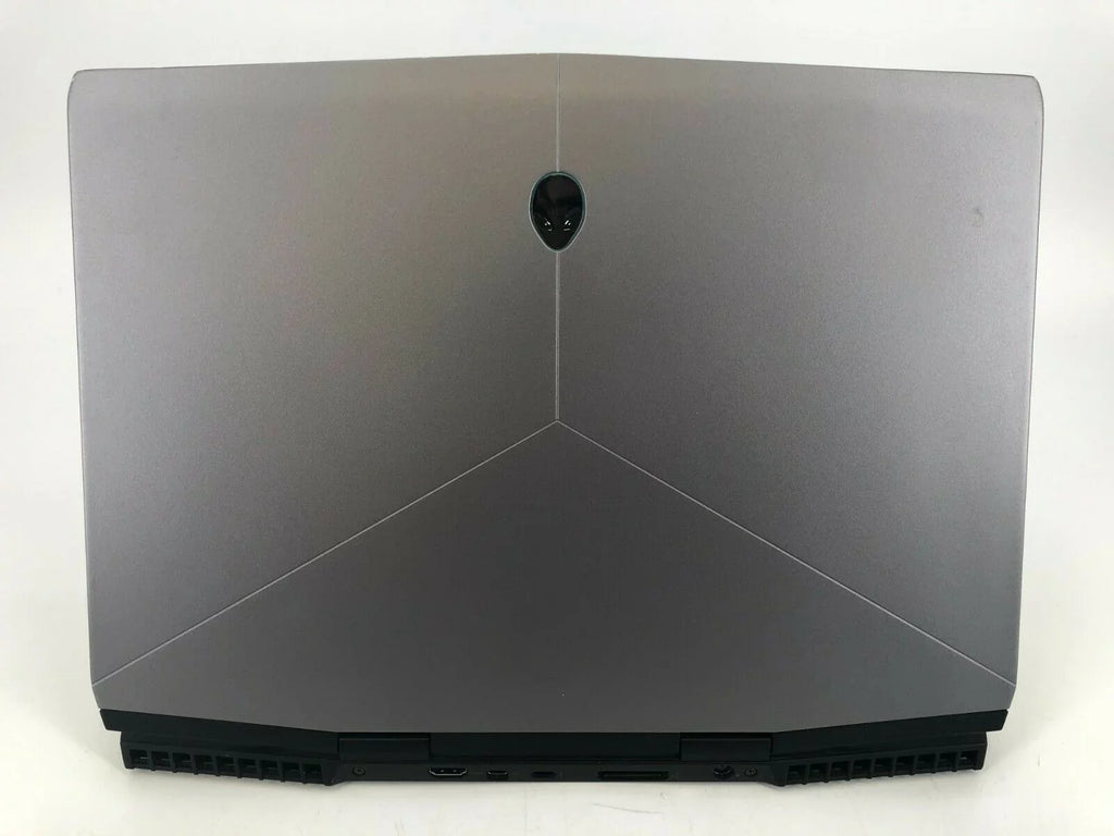 Pre-owned Alienware m15 R1 15" FHD 143Hz 2.6GHz i7-9750H 32GB 1TB SSD - RTX 2070 Max-Q 8GB