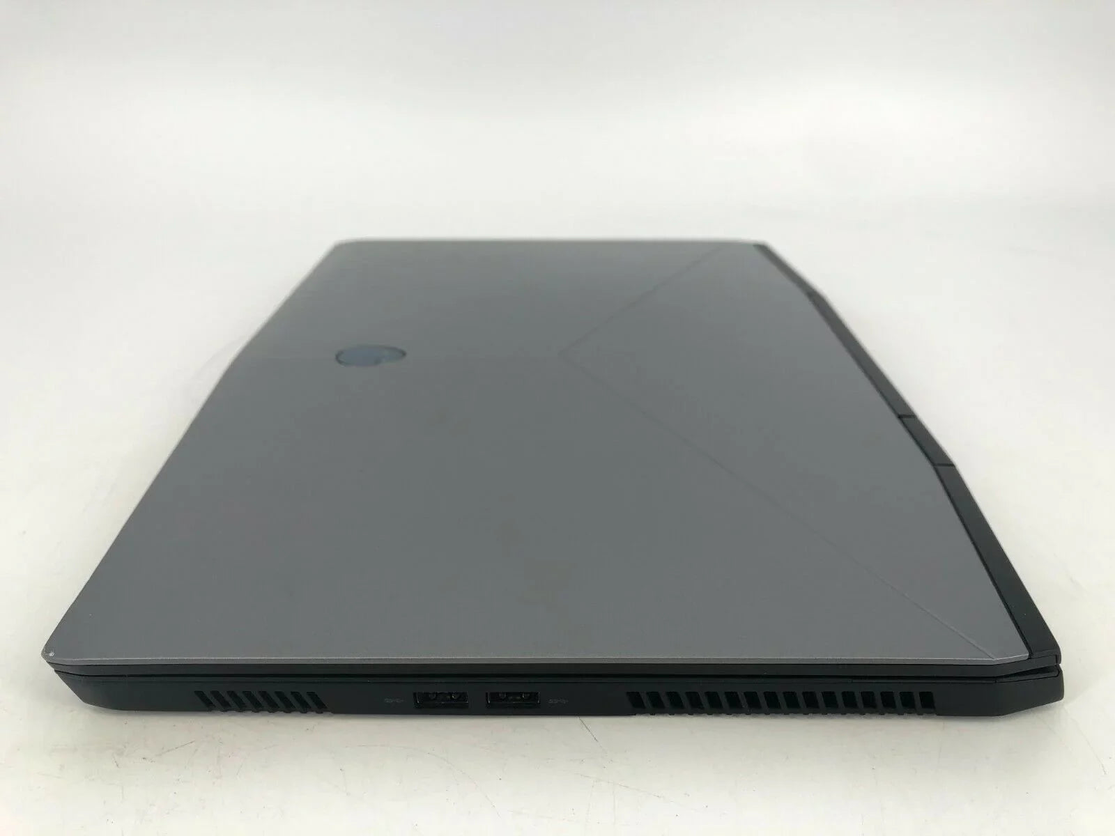 Pre-owned Alienware m15 R1 15" FHD 143Hz 2.6GHz i7-9750H 32GB 1TB SSD - RTX 2070 Max-Q 8GB