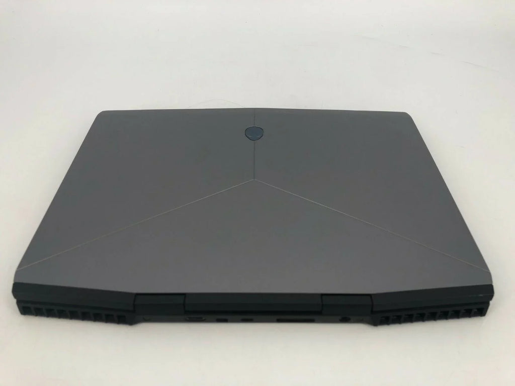 Pre-owned Alienware m15 R1 15" FHD 143Hz 2.6GHz i7-9750H 32GB 1TB SSD - RTX 2070 Max-Q 8GB