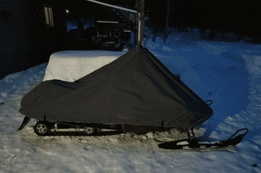 200 Denier Storage Snowmobile Cover Compatible for the 2005-2007 Ski Doo Bombardier Model GSX FAN 550 Snowmachine Sled. All Black.