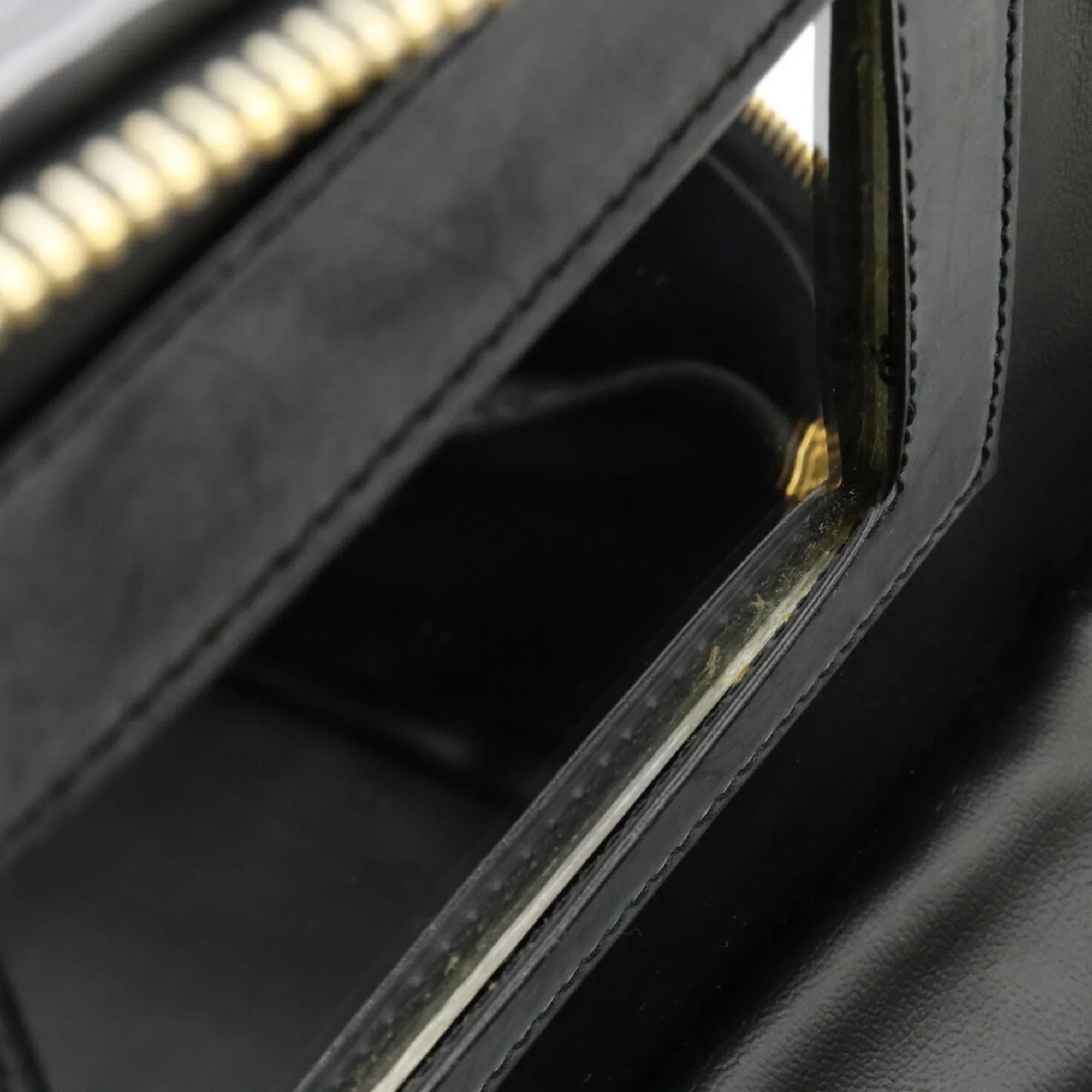 Pre-Owned CHANEL Chanel Matelasse Coco Mark Vanity Bag Handbag Shoulder Leather Black (Fair)