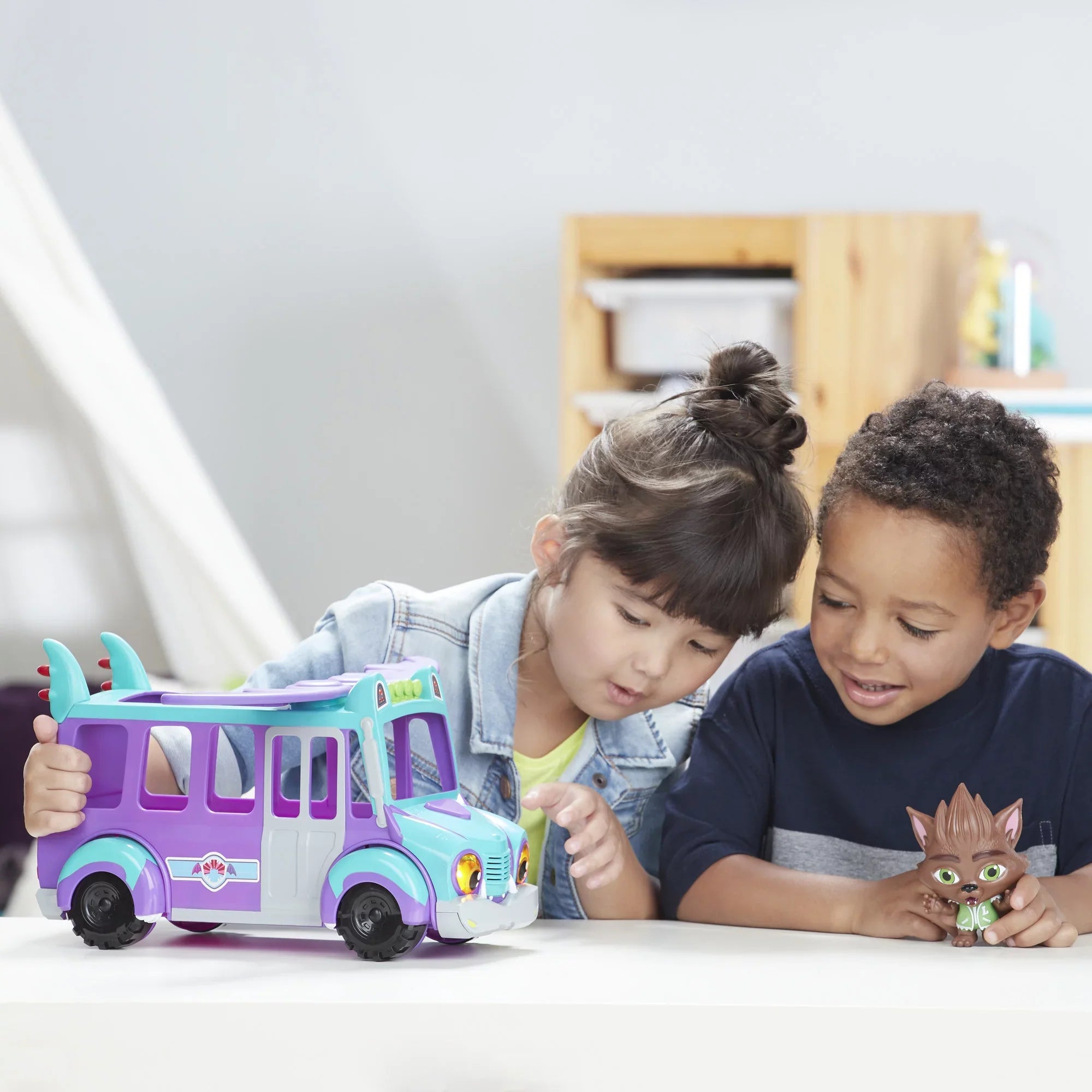 Netflix Super Monsters GrrBus Monster Bus Toy with Lights, Sounds, and Music Ages 3 and Up